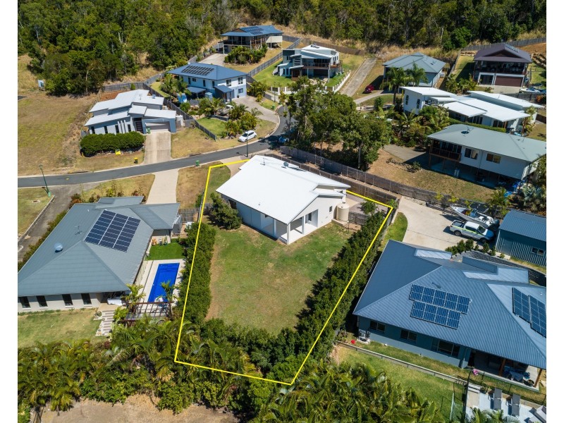 11 Armada Crescent, Jubilee Pocket QLD 4802