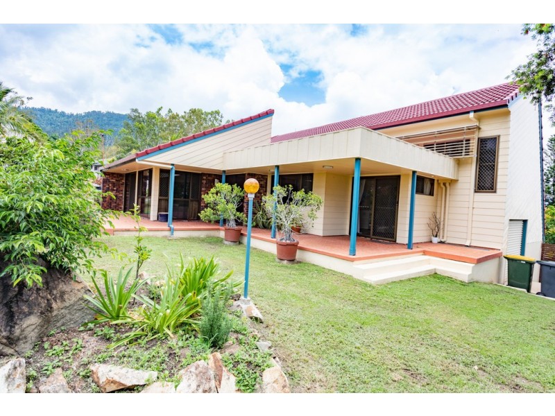 14 Woomerah Street, Cannonvale QLD 4802