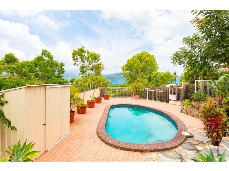 14 Woomerah Street, Cannonvale QLD 4802