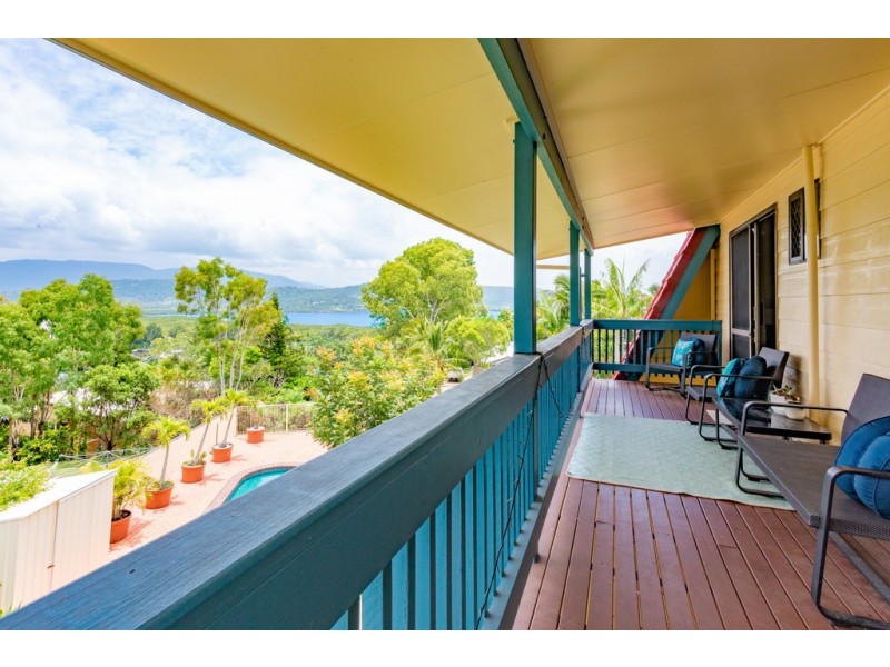 14 Woomerah Street, Cannonvale QLD 4802