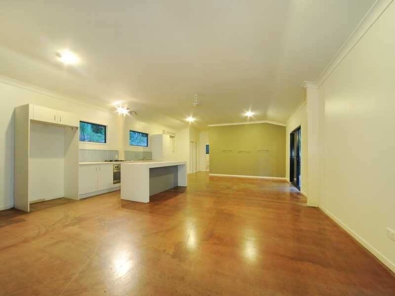 70 Domenica Road, Sugarloaf QLD 4800