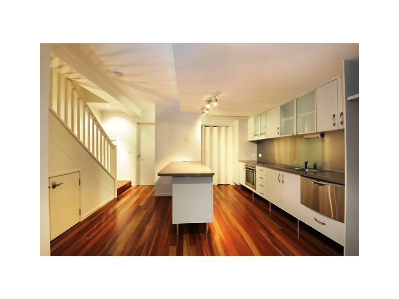 Unit 2/3-5 Seaview Drive, Airlie Beach QLD 4802