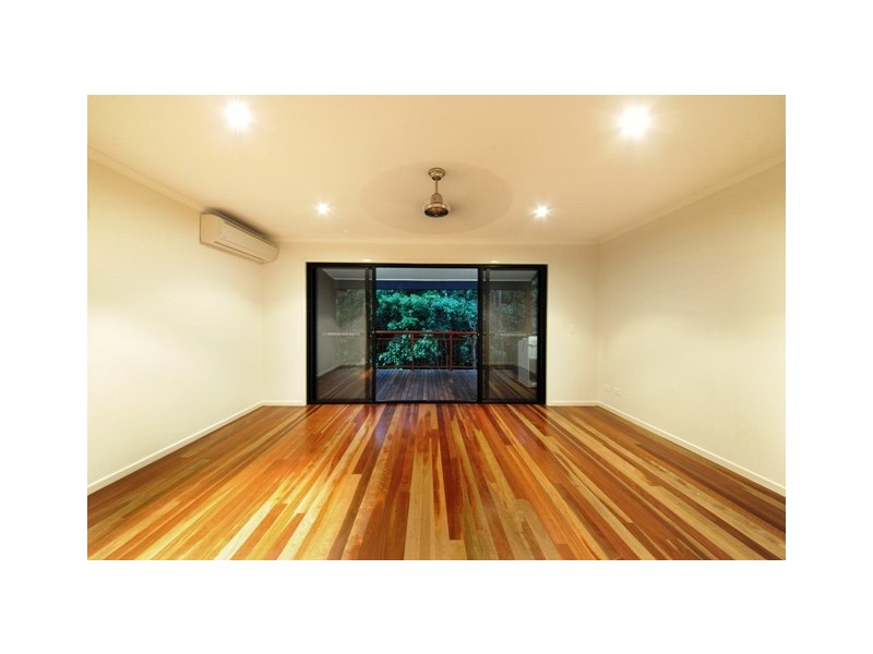 Unit 2/3-5 Seaview Drive, Airlie Beach QLD 4802