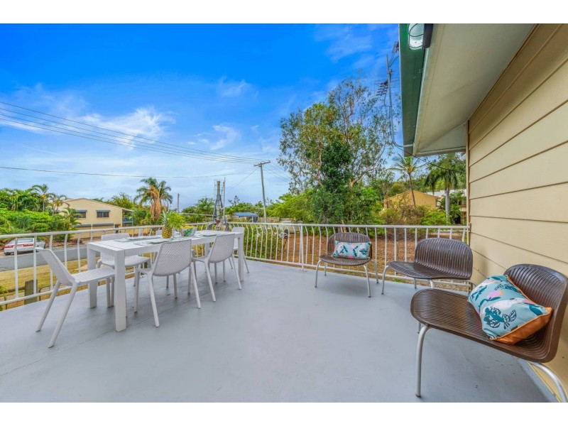 5 Beach Road, Cannonvale QLD 4802