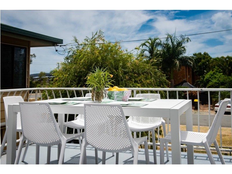 5 Beach Road, Cannonvale QLD 4802