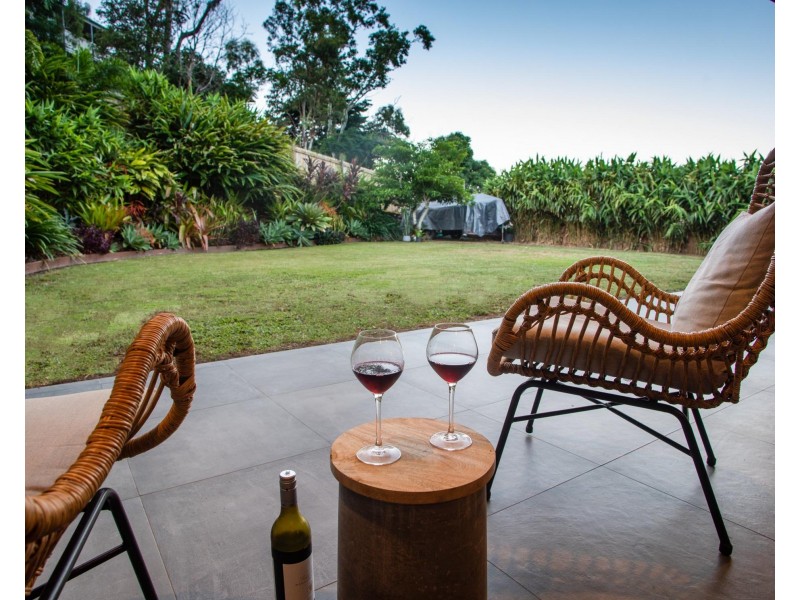 6 Scenic Ridge Drive, Cannonvale QLD 4802