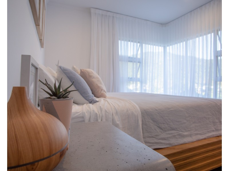 6 Scenic Ridge Drive, Cannonvale QLD 4802