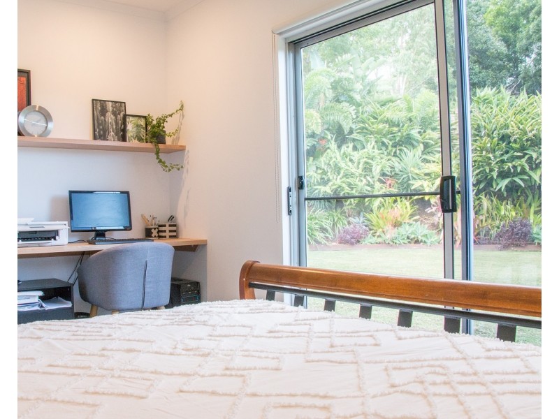 6 Scenic Ridge Drive, Cannonvale QLD 4802