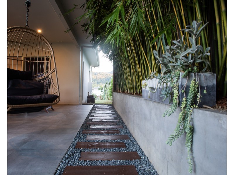 6 Scenic Ridge Drive, Cannonvale QLD 4802