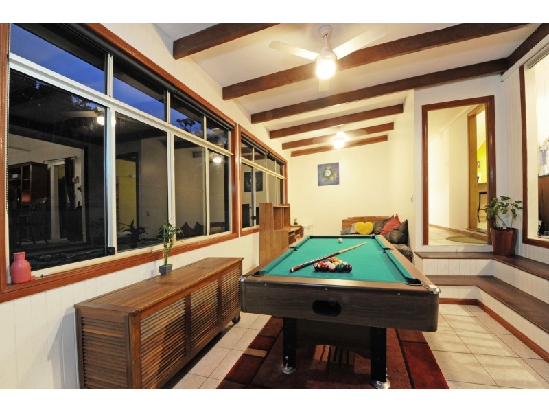 227 Sugarloaf Road, Sugarloaf QLD 4800