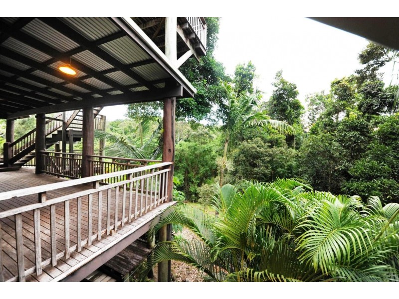 110 Orchid Rd, Cannonvale QLD 4802