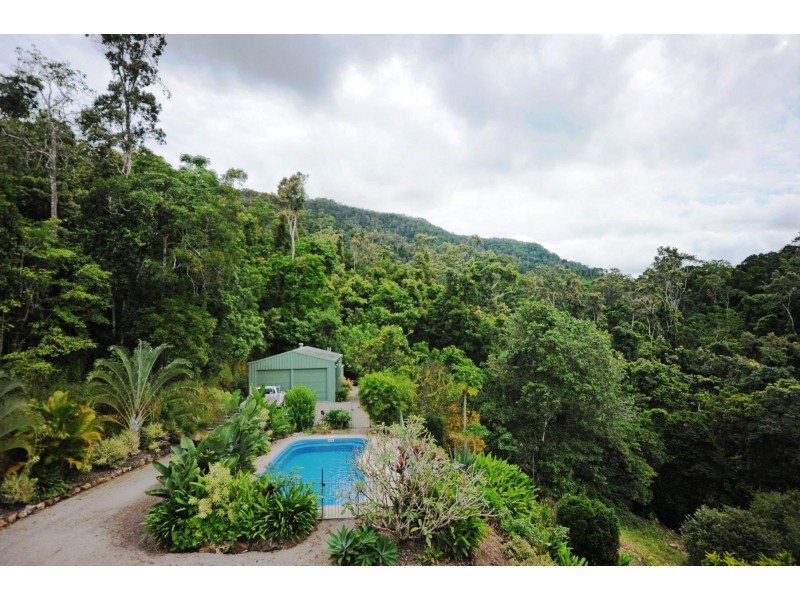 110 Orchid Rd, Cannonvale QLD 4802