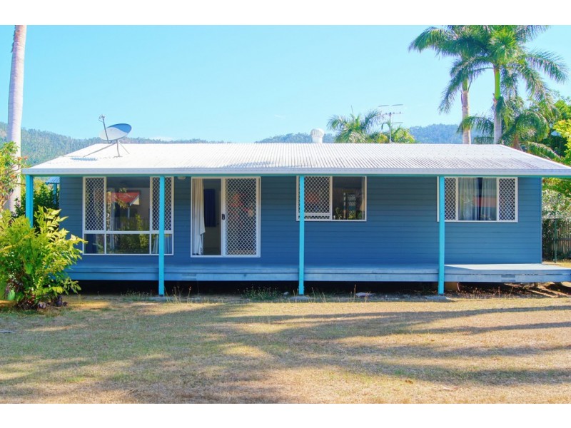 14a Erromango Drive, Jubilee Pocket QLD 4802