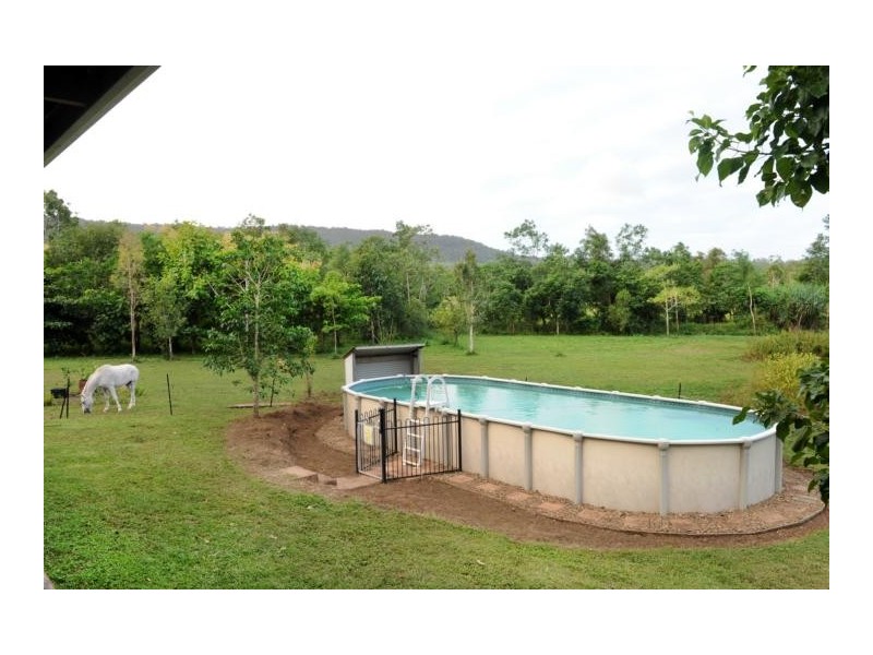 472 Sugarloaf Road, Riordanvale QLD 4800
