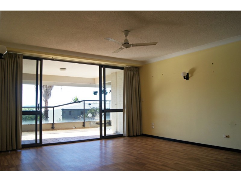 15/2 Eshelby Drive, Cannonvale QLD 4802