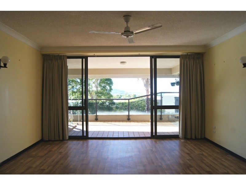 15/2 Eshelby Drive, Cannonvale QLD 4802