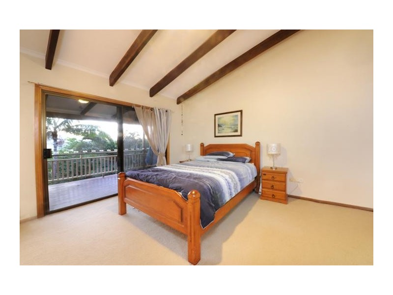 40 Island Drive, Cannonvale QLD 4802