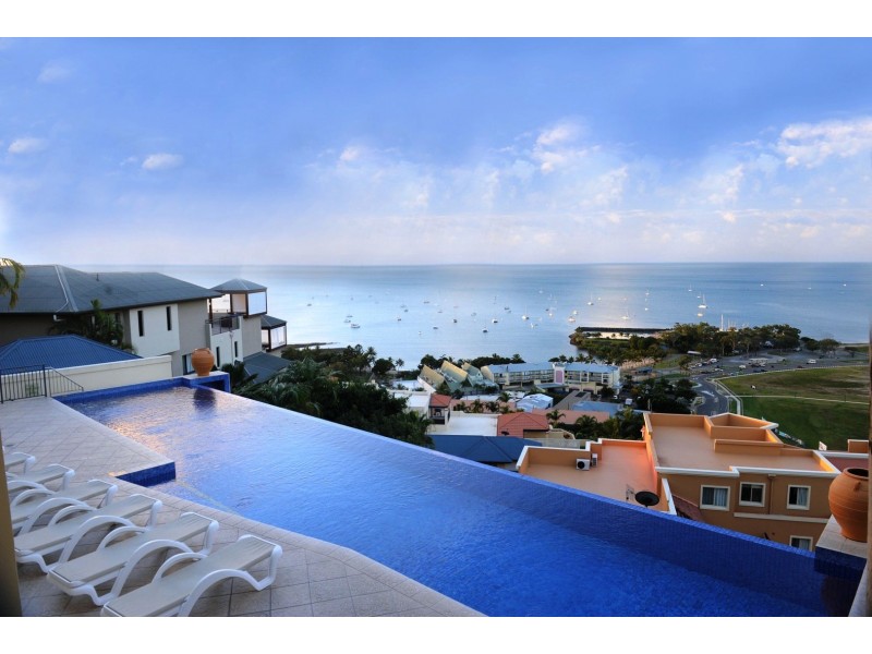 13/16 Golden Orchid Drive, Airlie Beach QLD 4802