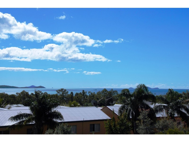 24/2 Eshelby Drive, Cannonvale QLD 4802
