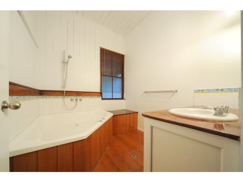10 Totem Trail, Jubilee Pocket QLD 4802