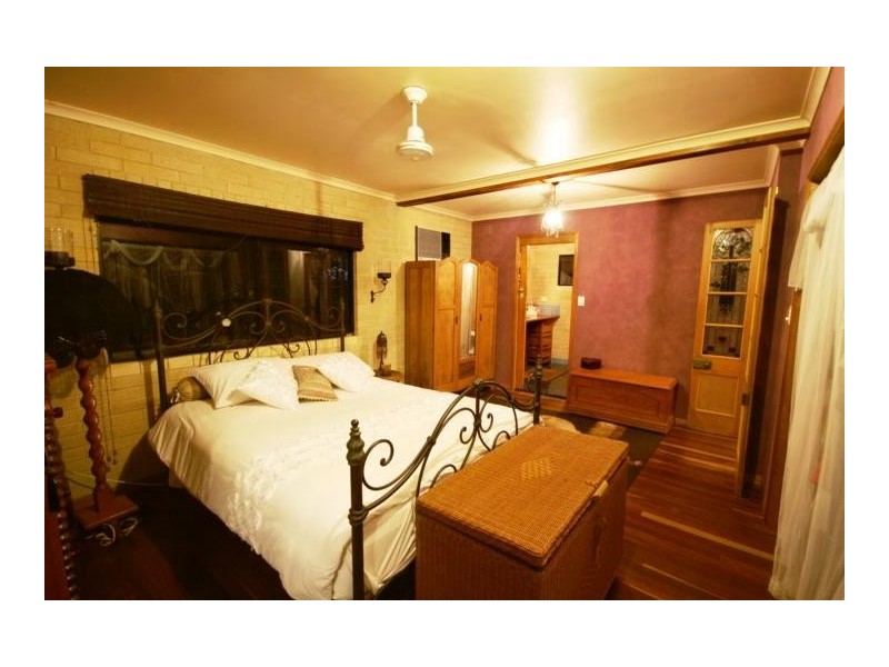 25 Laurina Drive, Strathdickie QLD 4800