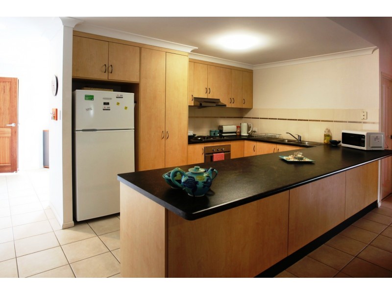 43 Banksia Court, Cannonvale QLD 4802