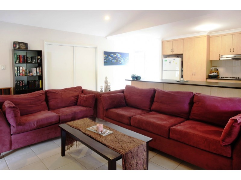 43 Banksia Court, Cannonvale QLD 4802