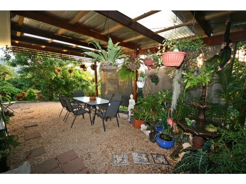 6 Golf Views Court, Cannonvale QLD 4802