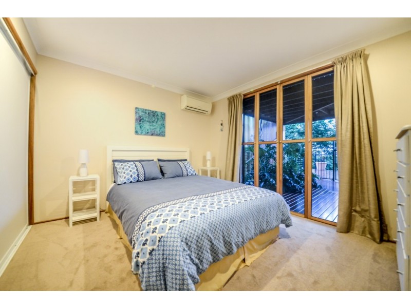 25 Island Drive, Cannonvale QLD 4802