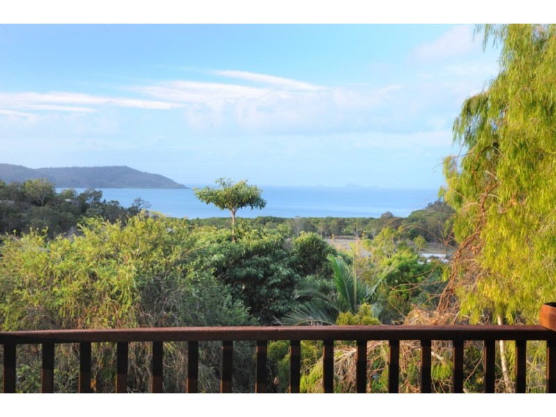 46 Country Road, Cannonvale QLD 4802