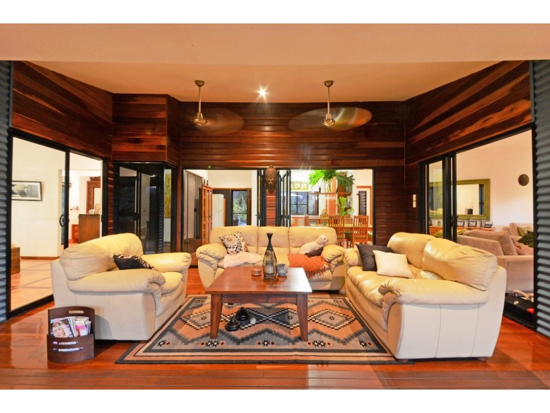 12 Orchid Road, Cannonvale QLD 4802