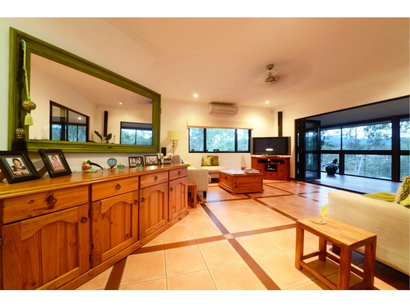 12 Orchid Road, Cannonvale QLD 4802