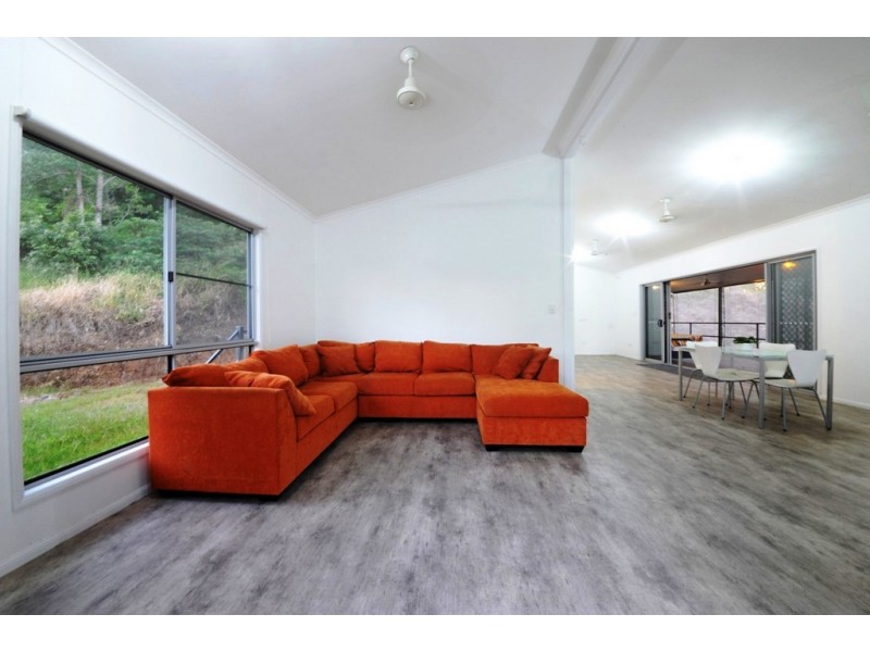 40 Domenica Road, Sugarloaf QLD 4800