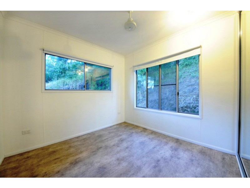 40 Domenica Road, Sugarloaf QLD 4800