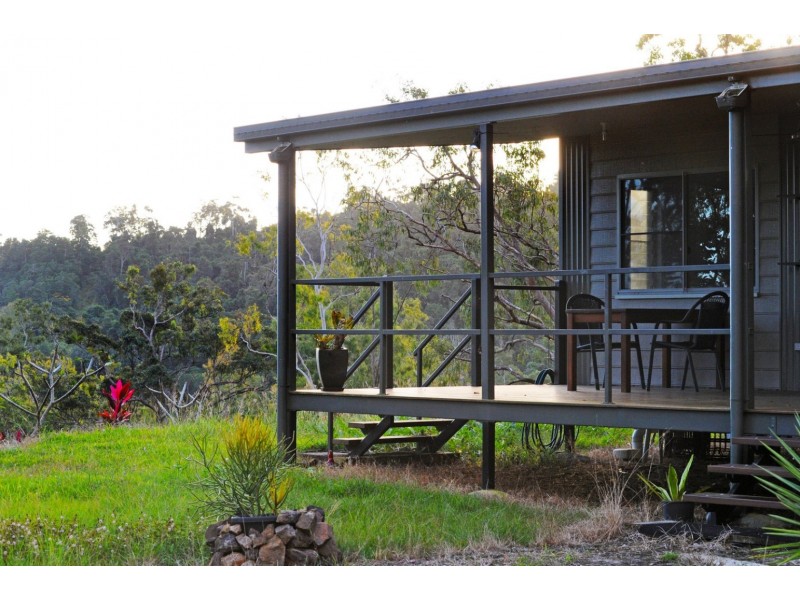 40 Domenica Road, Sugarloaf QLD 4800