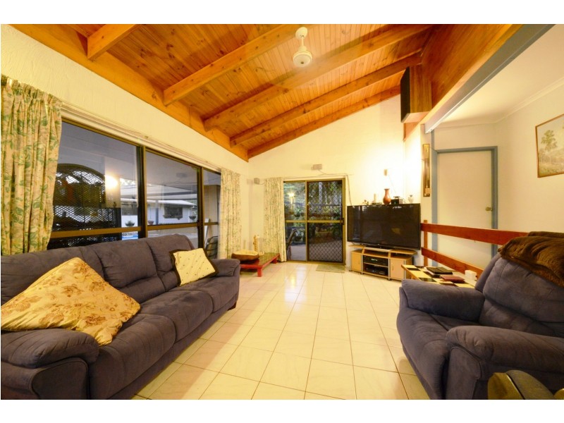 40 Tropic Road, Cannonvale QLD 4802