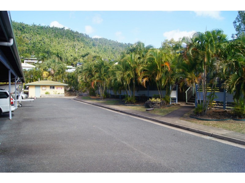 14/6 St Martins Lane, Cannonvale QLD 4802