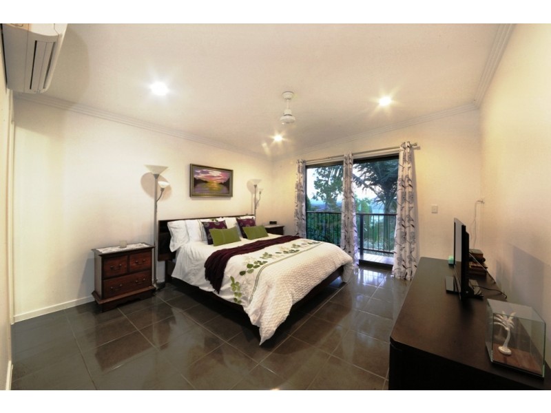 10/14 Hamilton Ave, Cannonvale QLD 4802