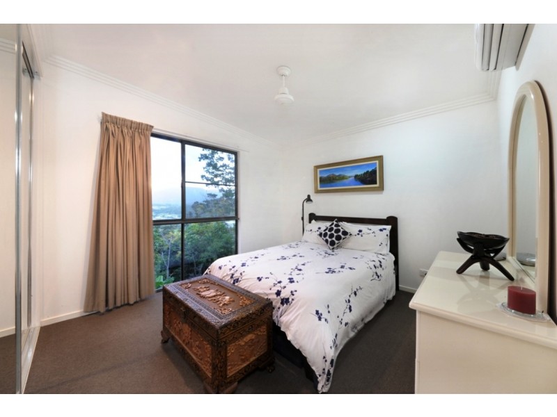 10/14 Hamilton Ave, Cannonvale QLD 4802