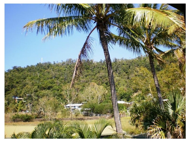 16/6 St Martins Lane, Cannonvale QLD 4802