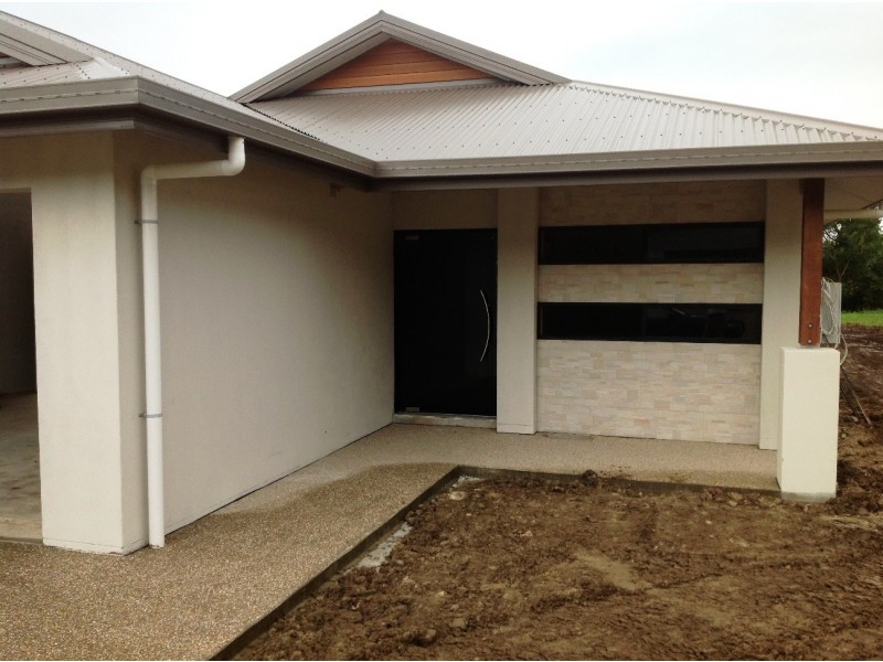 11 Twin Creek Court, Cannonvale QLD 4802