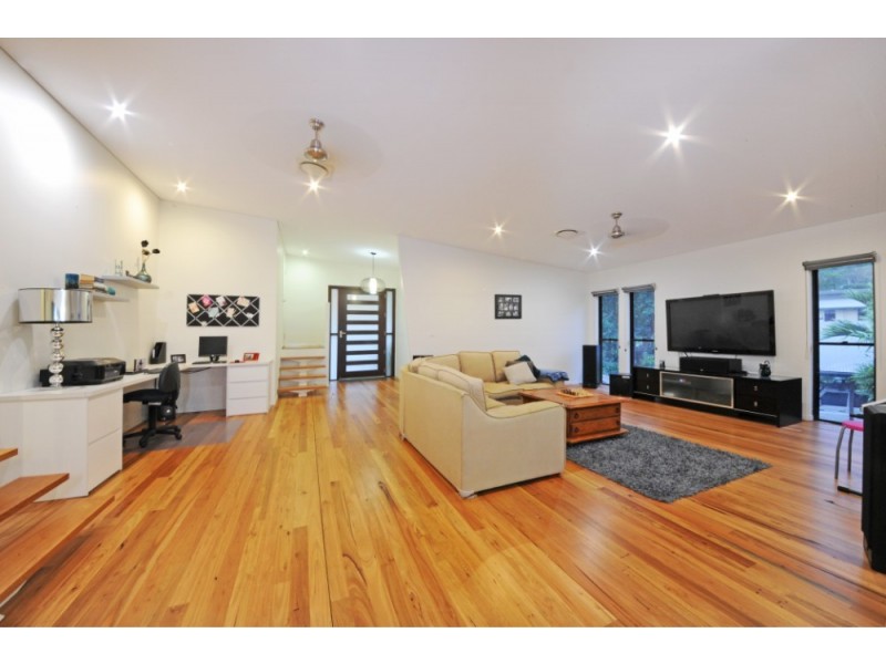 78 Country Road, Cannonvale QLD 4802