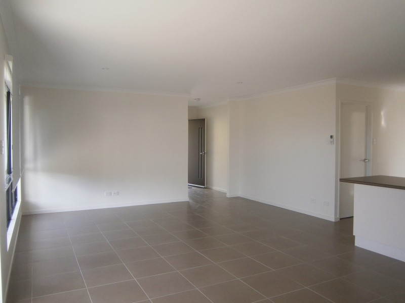 15 Companion Way, Cannonvale QLD 4802
