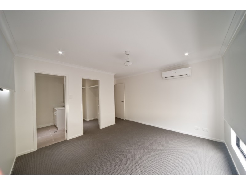15 Companion Way, Cannonvale QLD 4802