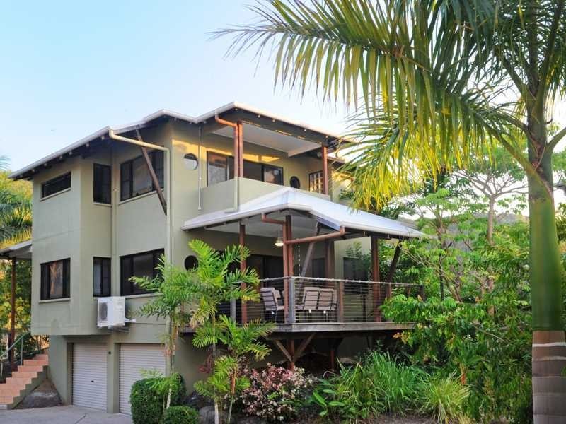 6/14 Altmann Avenue, Cannonvale QLD 4802