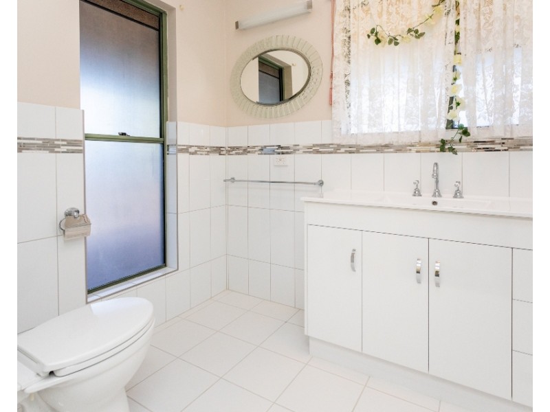 26 Macarthur Drive, Cannonvale QLD 4802