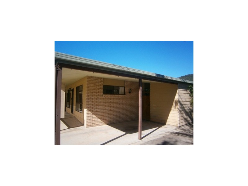 6/12 Pandanus Drive, Cannonvale QLD 4802