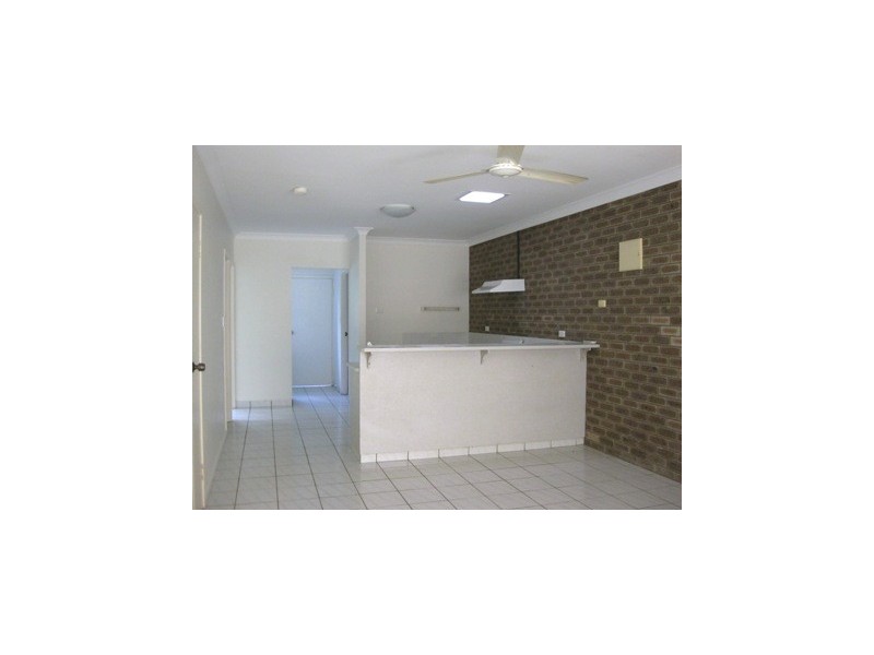 6/12 Pandanus Drive, Cannonvale QLD 4802