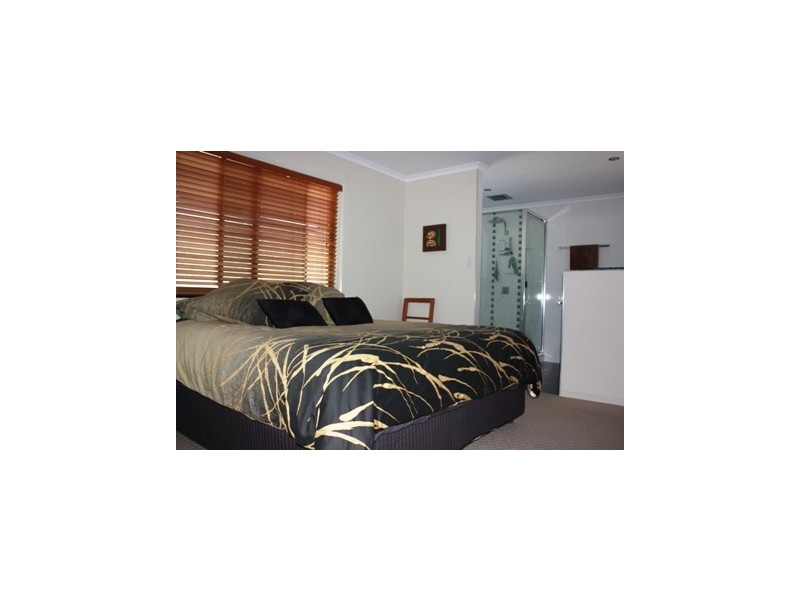 2 Curlew Court, Jubilee Pocket QLD 4802