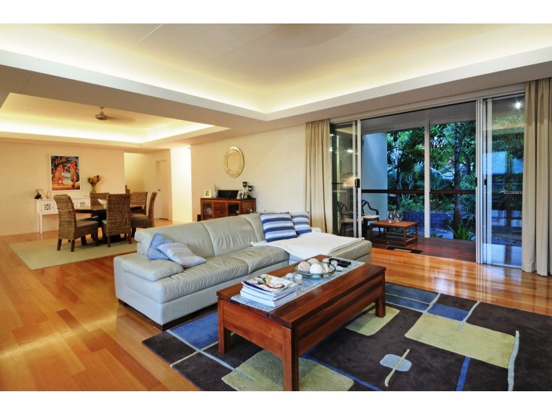 31 Eshelby Drive, Cannonvale QLD 4802